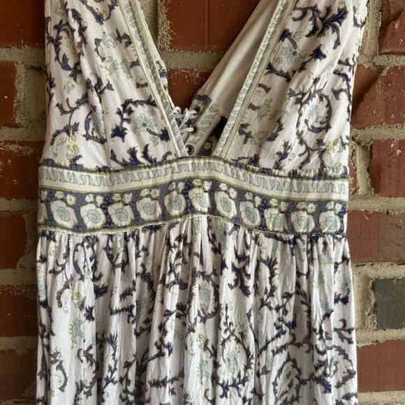 Lulu’s Mini Dress - Picture 3 of 6